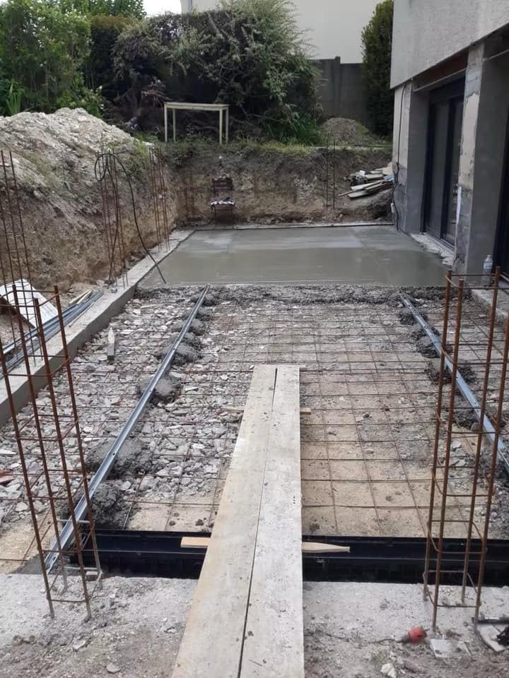 Terrasses, maçonnerie, accès et ouvrages extérieurs.